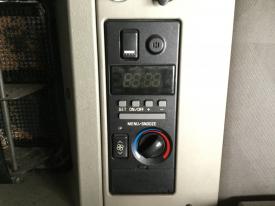 Volvo VNL Sleeper Control - Used