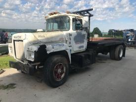 Mack R600 Cab Assembly - For Parts