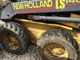 New Holland LS140 Left/Driver Fender - Used | P/N 86591005