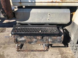International S2600 Right/Passenger Step (Frame, Fuel Tank, Faring) - Used