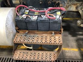International TRANSTAR (8600) Battery Box - Used