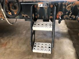 Freightliner COLUMBIA 120 Left/Driver Step (Frame, Fuel Tank, Faring) - Used