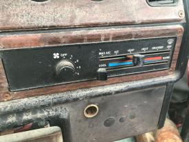 Freightliner FLC112 Heater A/C Temperature Controls - Used