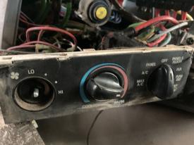 1996-1998 Ford A9513 Heater A/C Temperature Controls - Used