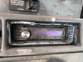 Freightliner COLUMBIA 120 CD Player A/V Equipment (Radio)