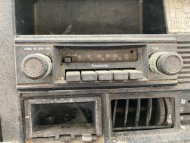 Mack Ms Midliner Tuner A/V Equipment (Radio), Panasonic