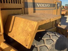 Volvo L90B Left/Driver Fender - Used | P/N VOE11019088