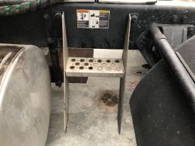 Kenworth T700 Left/Driver Step (Frame, Fuel Tank, Faring) - Used