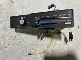 Freightliner FLD112SD Heater A/C Temperature Controls - Used | P/N A2236278001