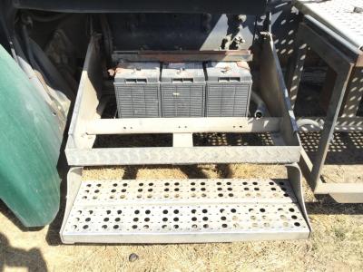Freightliner Columbia 112 Battery Box