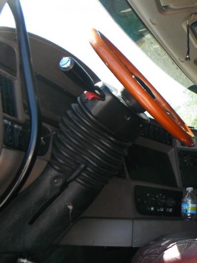 Kenworth T2000 Steering Column