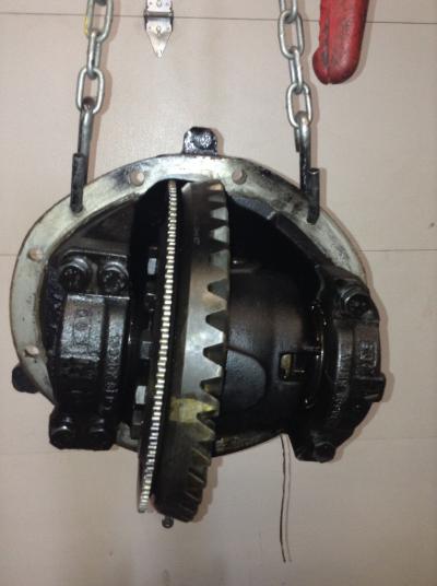 Spicer S110S Rear Differential Assembly