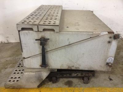 Freightliner FLD120SD Battery Box