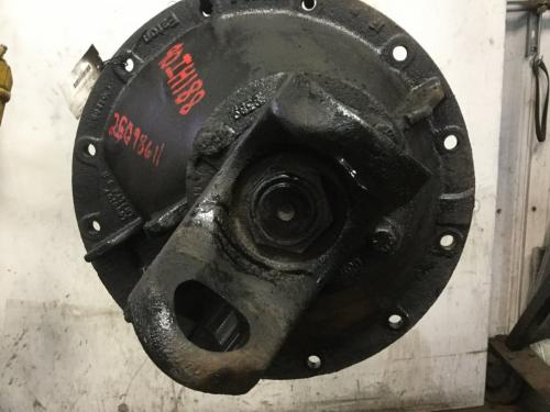 Eaton RS402 Rear Differential/Carrier | Ratio: 3.90 | Cast# Could Not Verify