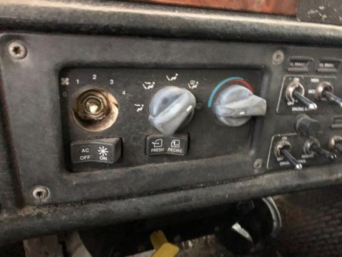 2003 Peterbilt 357 Heater & AC Temp Control: One Knob Missing