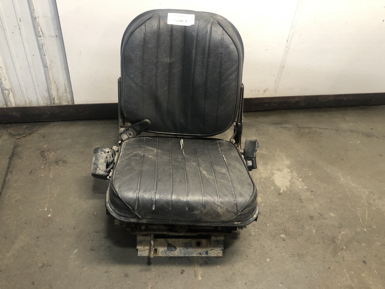 Ford F800 Seat, Mechanical Suspension