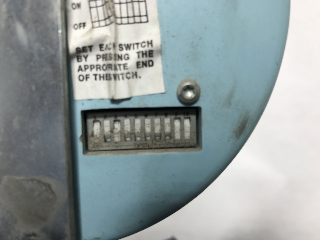 49704 K152-504-2 OR Q43-1019-2 With Digital Odometer KPH Kenworth Speedometer
