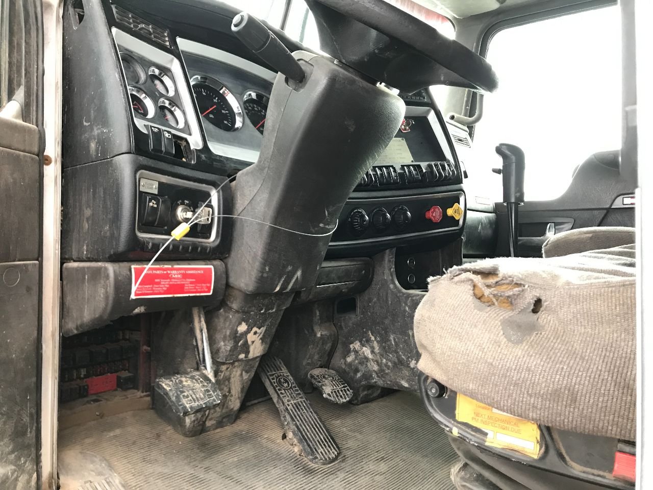 Kenworth C500 Dash Assembly For Sale