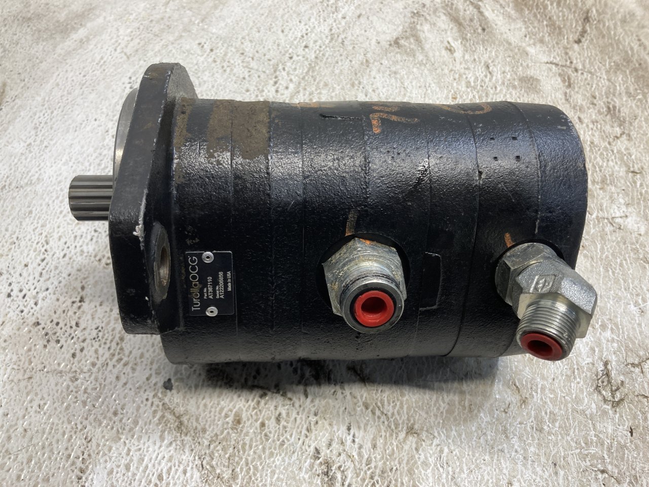 John Deere 320D Hydraulic Pump - AT367110