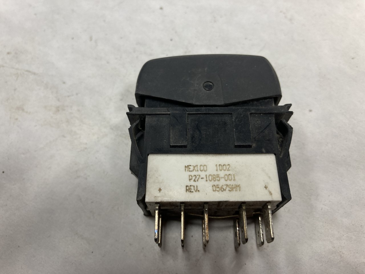 P27 1085 001 Kenworth T800 Dashconsole Switch For Sale