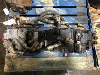 John Deere 850C Equip Hydrostatic Pump - Used | P/N AT182572