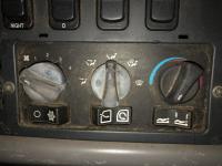 2000-2009 Peterbilt 387 Heater A/C Temperature Controls - Used