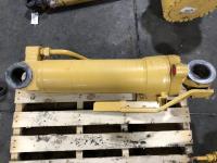 Case 721B Hydraulic Cylinder - Used | P/N 1980347C4