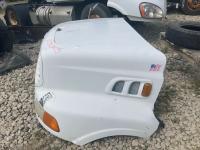 2000-2007 Sterling A9513 WHITE Hood - Used