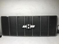 1990-2002 Chevrolet C7500 Grille - Used | P/N 15073928
