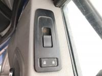 2013-2022 Kenworth T680 Door Electrical Switch - Used