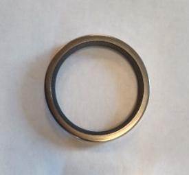 Volvo VED12 Engine Seal - New | P/N 1544710