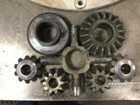 Eaton 16244 Differential Side Gear - Used | P/N 114242