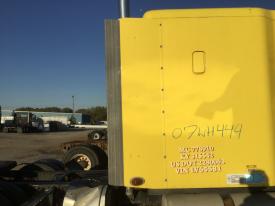 Freightliner COLUMBIA 120 Yellow Right/Passenger Lower Side Fairing/Cab Extender - Used