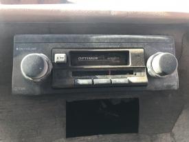 Mack R600 Cassette A/V Equipment (Radio)