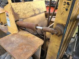 Hyster P50A Right/Passenger Hydraulic Cylinder - Used