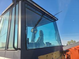 CAT CHALLENGER 65 Back Glass - Used