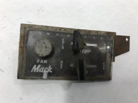 Mack DM600 Heater A/C Temperature Controls - Used