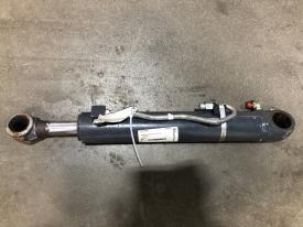 John Deere 324E Right/Passenger Hydraulic Cylinder - Used | P/N AHC17617
