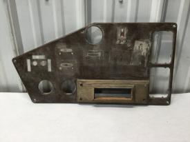 1988-2004 Freightliner FLD120 Gauge And Switch Panel Dash Panel - Used | P/N 2220385013