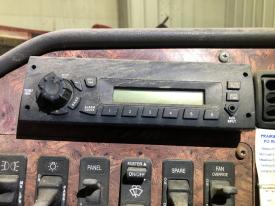 International 9400 CD Player A/V Equipment (Radio)