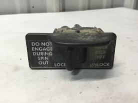 Freightliner CASCADIA Inter Axle Lock Dash/Console Switch - Used | P/N 3270IA52Q