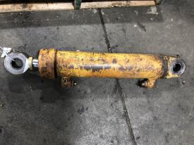 CAT D4H Xl Right/Passenger Hydraulic Cylinder - Used | P/N 3G9226