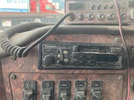 International 9900 Cassette A/V Equipment (Radio)