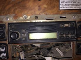 Peterbilt 367 A/V Equipment (Radio), Concert Class, AM/FM, Button Missing