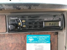 Kenworth T300 Tuner A/V Equipment (Radio)