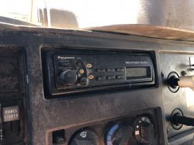 International 2674 Cassette A/V Equipment (Radio)
