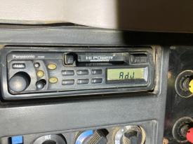 International 8200 Cassette A/V Equipment (Radio)