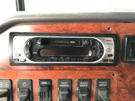 International 9200 Cassette A/V Equipment (Radio)