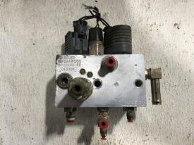 Case 435 Hydraulic Valve - Used | P/N 87429625