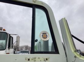 International 9800 Right/Passenger Door Vent Glass - Used